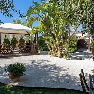 Estremo Sud Bed & Breakfast